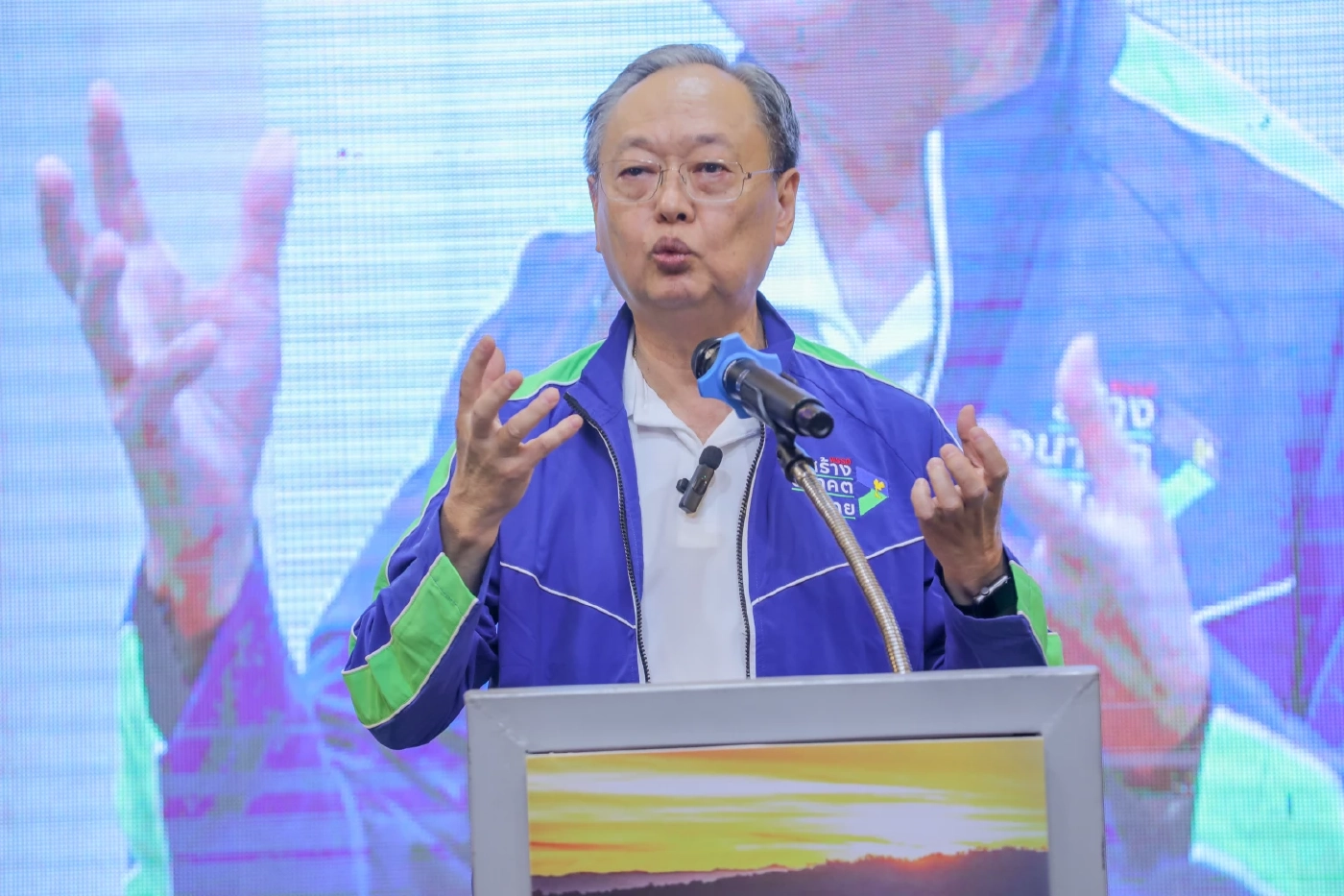 สนธิรัตน์ สนธิจิรวงศ์ เลขาธิการพรรค