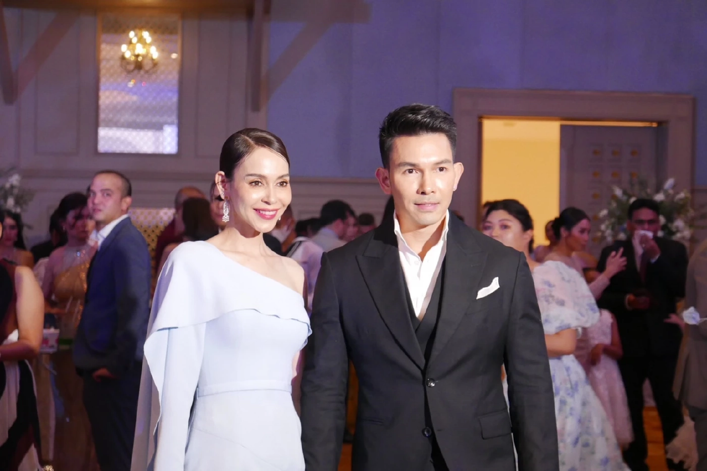 “เกรซ” คว้าช่อดอกไม้งานแต่ง “แพนเค้ก-พี่หมี” รอลุ้นเจ้าสาวคนต่อไป (มีคลิป)