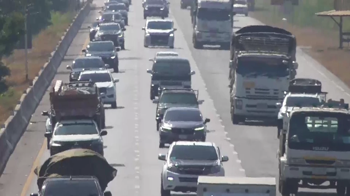 “บิ๊กเด่น” สั่ง ตร.คุมเข้มช่วงปีใหม่ ลดอุบัติเหตุ - จับตางานเคาท์ดาวน์