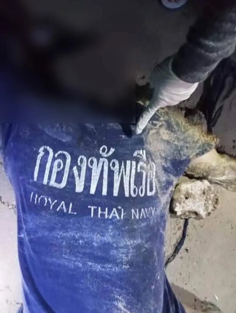 ผบ.ทร.ภ.1 ยืนยันร่างชายสวมเสื้อกองทัพเรือ ไม่ใช่กำลังพล "เรือหลวงสุโขทัย"