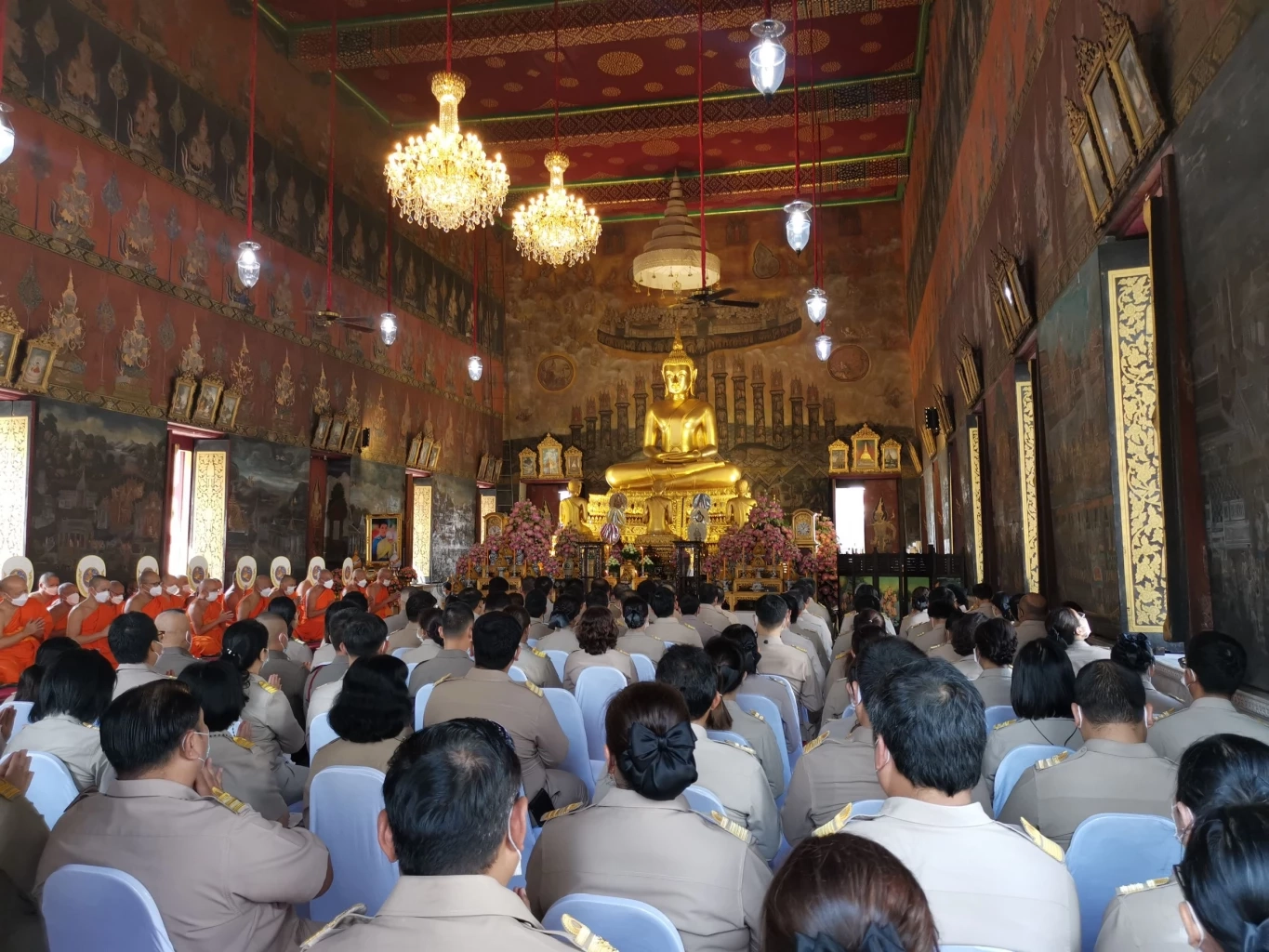 "ปลัดมท." พร้อมปชช. ร่วมบำเพ็ญกุศลถวายพระพรพระองค์ภา