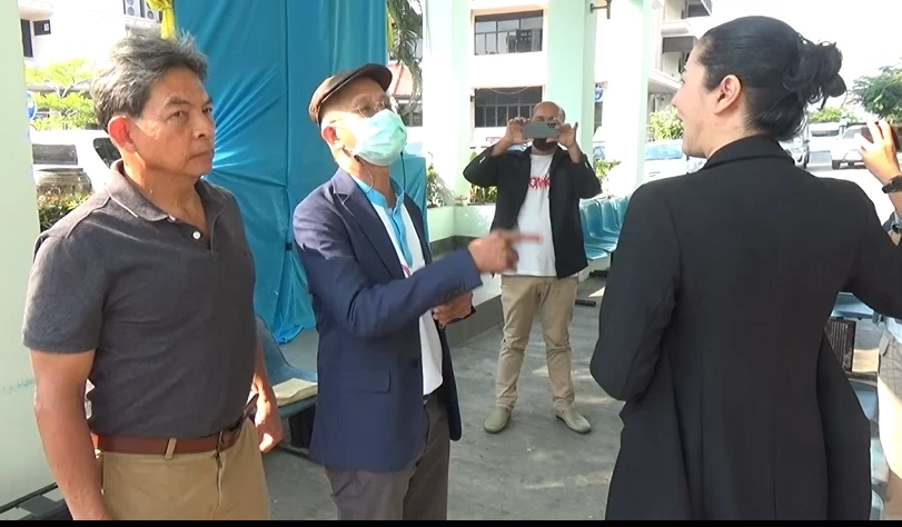 "วีระ" ปะทะ "ปารีณา" มาตามคดีฟาร์มไก่รุกป่า สุดท้ายปะทะคารมเดือด (มีคลิป)