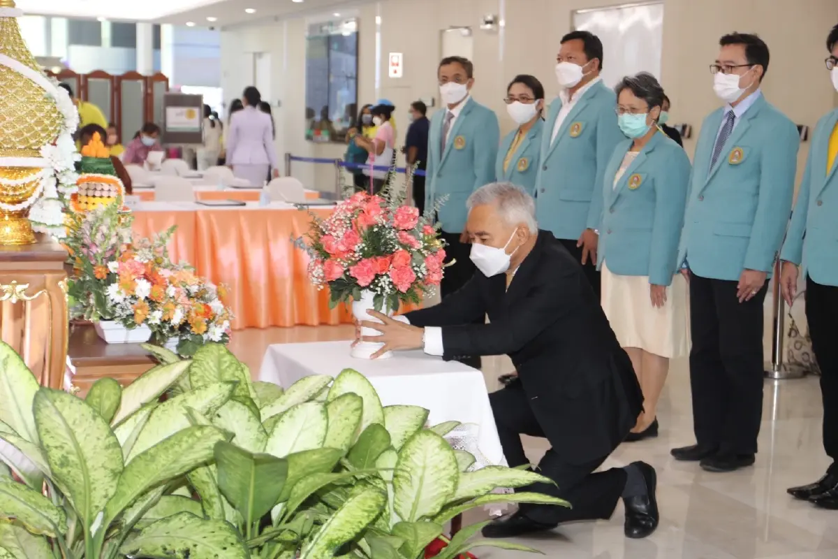 "สุวัจน์"นำคณะผู้บริหารม.ราชภัฎนครราชสีมาร่วมถวายพระพรแด่"พระองค์ภาฯ"