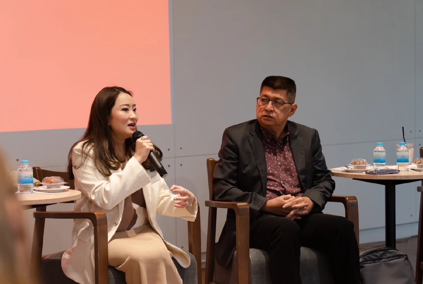 อุ๊งอิ๊งค์ เสวนาแลกเปลี่ยนความเห็นกับผู้ประกอบการท่องเที่ยว