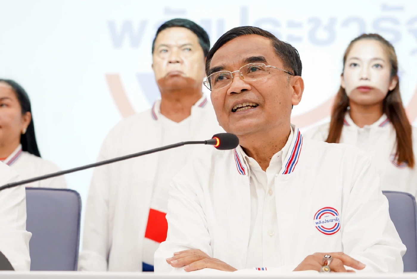 "นิพิฏฐ์" ยัน ส.ส.ภาคใต้จ่อย้ายซบอีก 30 คน ลุยสู้ศึกเลือกตั้ง