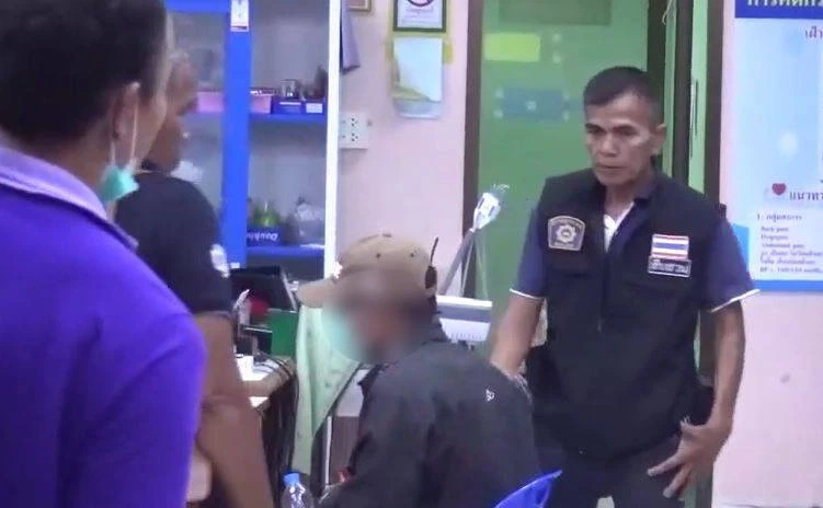 "ลูกเอียด โพธิ์ดำ" มือยิงเพื่อนรักดับสนั่นงานแต่ง มอบตัวแล้ว ตร.แจ้ง 3 ข้อหา