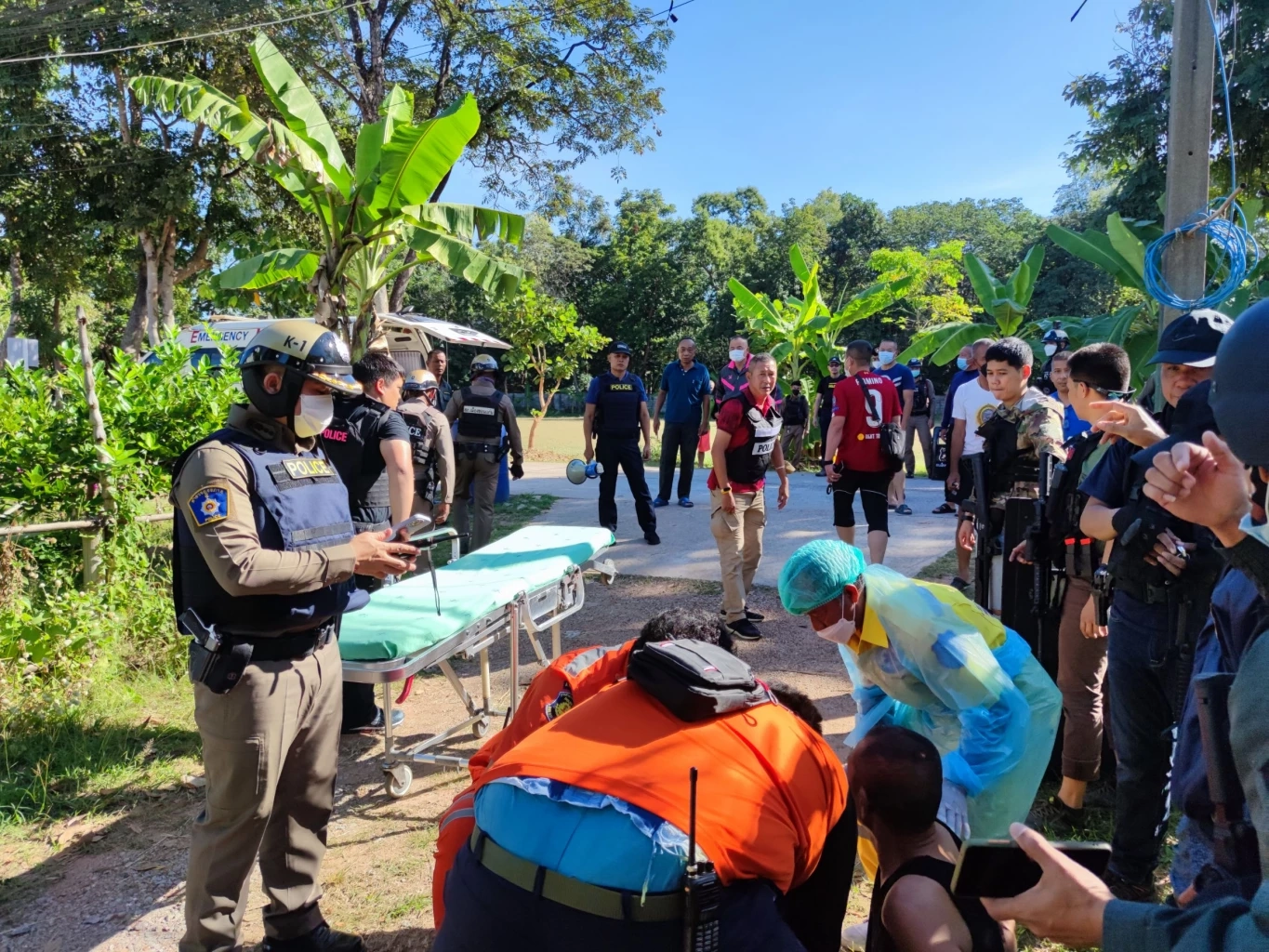 พยานเล่านาทีระทึก เปิดปม"ตชด."คว้าปืนเอ็ม 16 รัวยิงเพื่อนตำรวจดับ (มีคลิป)