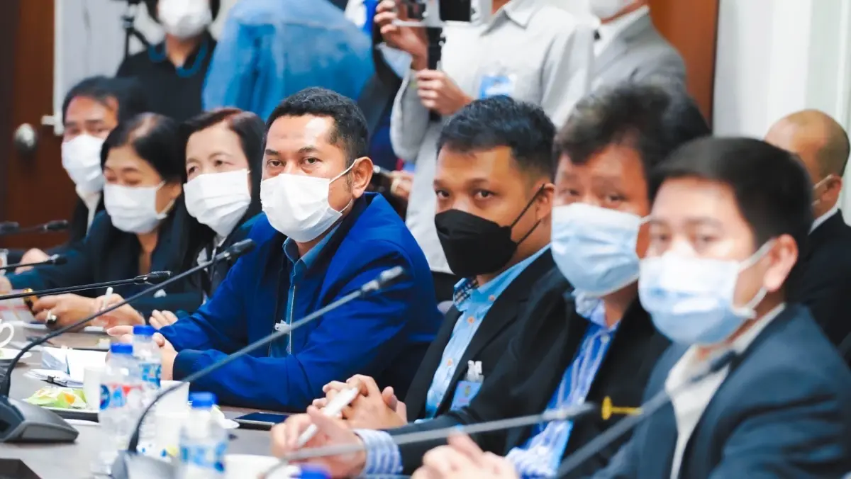 "พีระพันธุ์" ลุยแก้ปัญหา ปมเอกชนซื้อขายที่ดินเกาะหลีเป๊ะ ทับซ้อนชาวบ้าน
