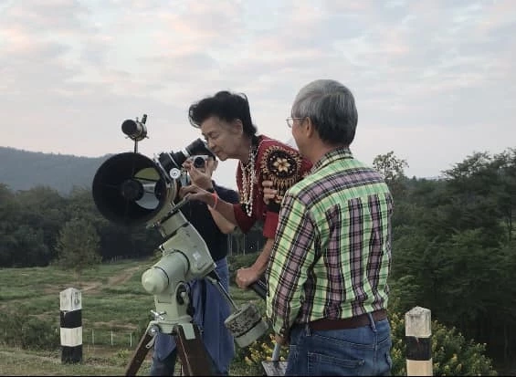 ฝนดาวตกเจมินิดส์ ชมประมวลภาพสวยๆ "ปรากฏการณ์ฝนดาวตก" เมื่อคืนที่ผ่านมา 