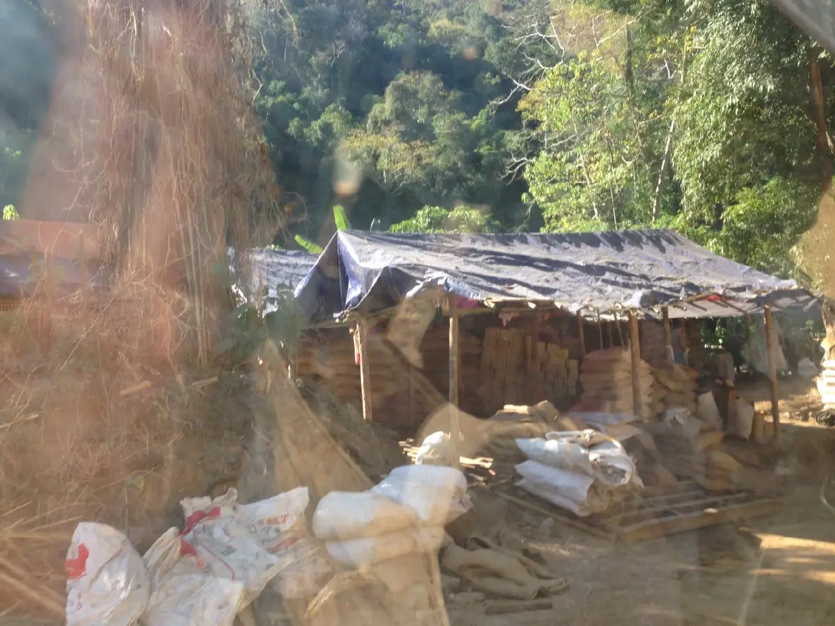 เตือนห้ามใช้เส้นทางสบปาย – บ้านน้ำเพียงดิน มีเหตุปะทะทหารเมียนมาดับแล้ว 6