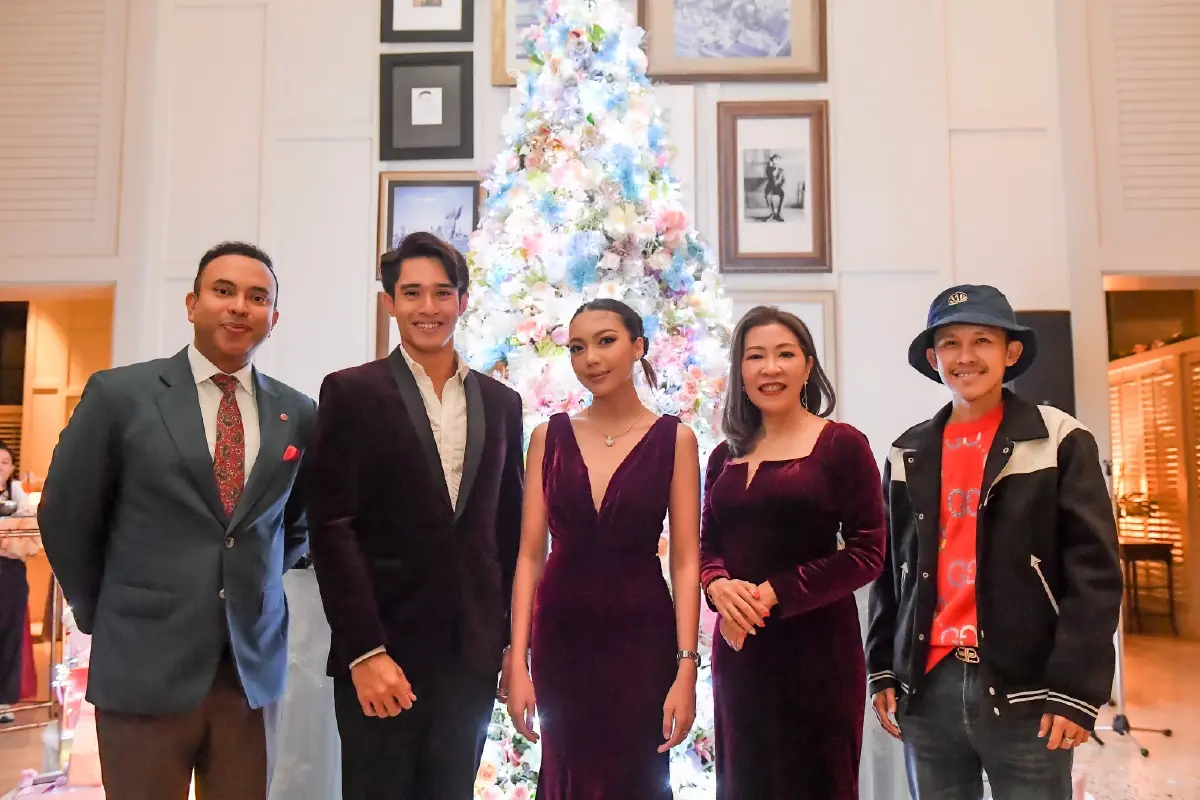 ต้นกล้า นิปุณ Mister Supranational Thailand 2021 - สุขมาล มอนเตล ผู้จัดการทั่วไปโรงแรมในเครือออนิกซ์ ฮอสพิทาลิตี้ กรุ๊ป กรุงเทพฯ - พรทิพย์ ภิบาลวงษ์ ผู้จัดการทั่วไปโรงแรมโอเรียนเต็ล เรสซิเดนซ์ กรุงเทพฯ -อธิษฐ์พัชร นิพิษฐาภัทร