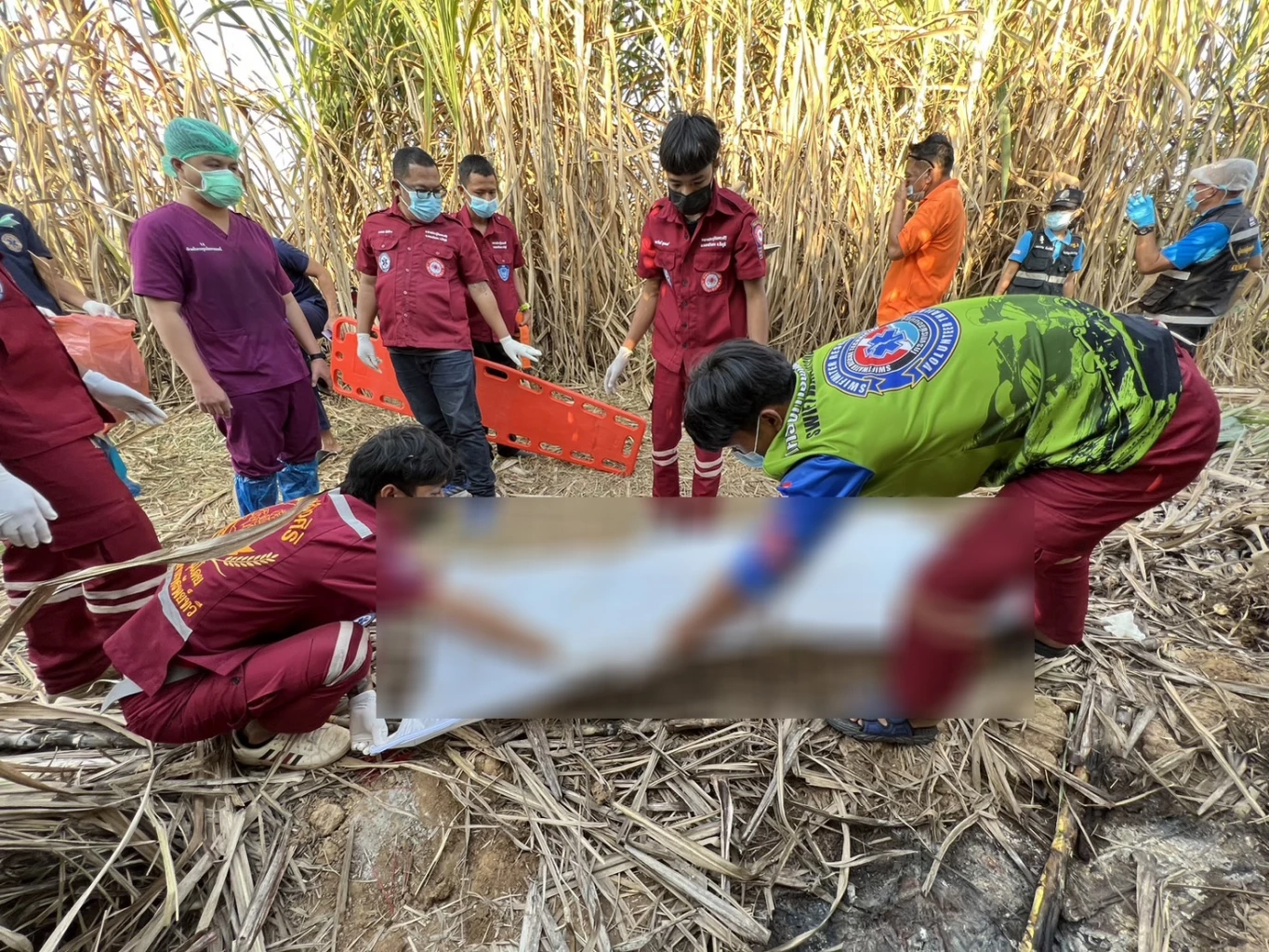 เจ้าหน้าที่ส่งศพพิสูจน์ร.พ.ตำรวจ