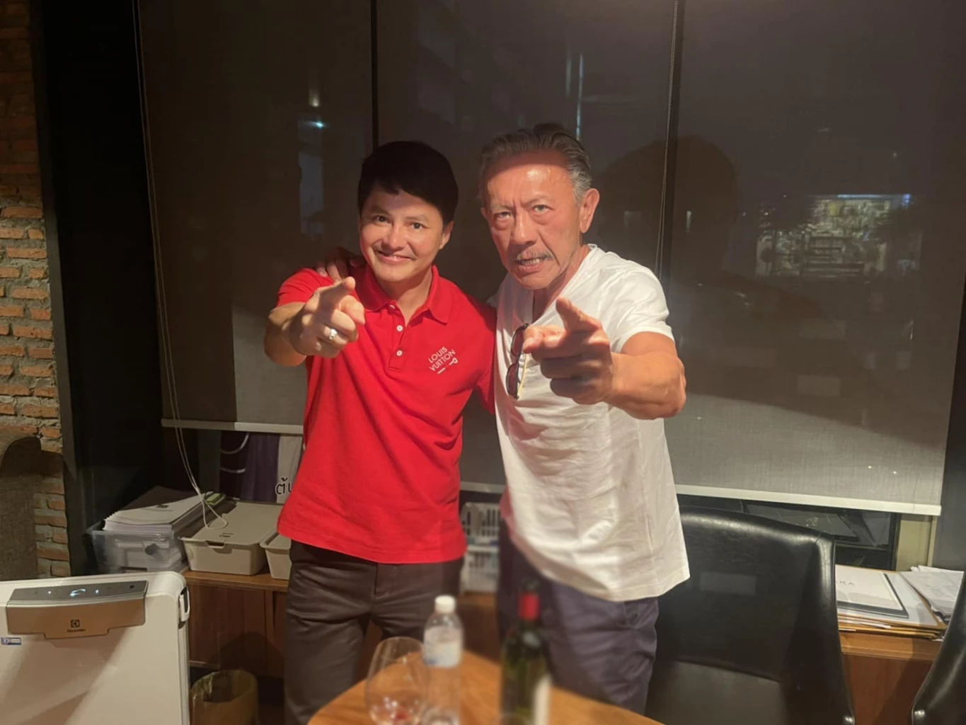 \"นอท กองสลากพลัส\" จับมือ \"ชูวิทย์\" ประกาศชน \"สันธนะ\"