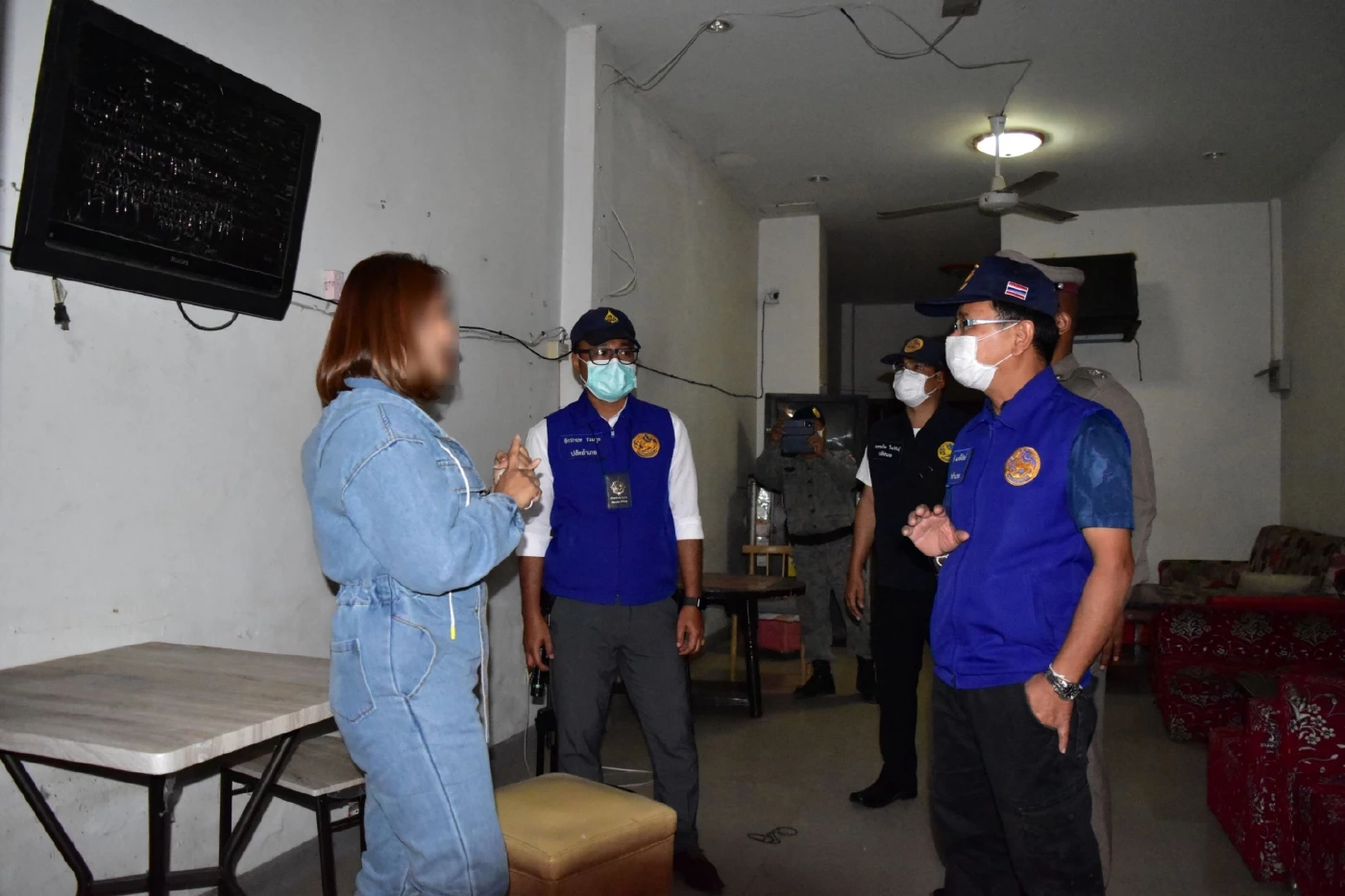 นมโตคาราโอเกะ บุรีรัมย์ ยอมปิดร้านพร้อมขอโทษ