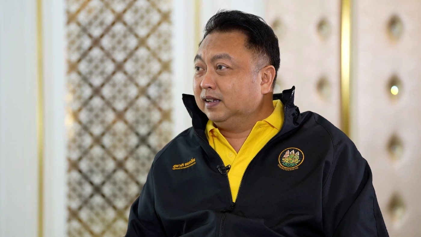 สุชาติ ชมกลิ่น รมว.แรงงาน ลาออกจากตำแหน่ง ผอ.พรรคพลังประชารัฐ 