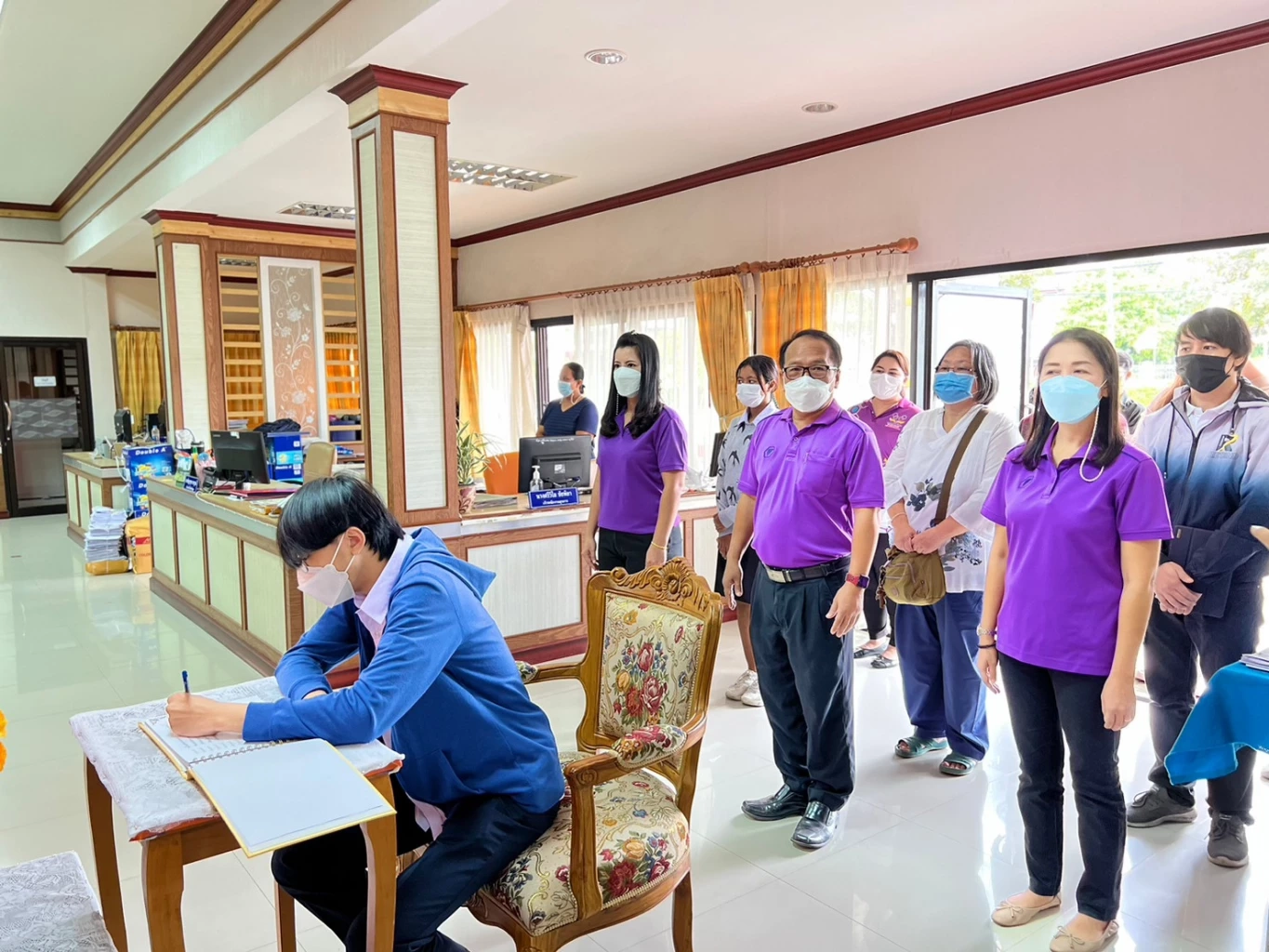 คณาจารย์-นักศึกษา กศน.โคราช ลงนามถวายพระพร“สมเด็จพระเจ้าลูกเธอ เจ้าฟ้าพัชรกิติยาภาฯ