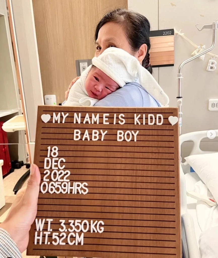 “รถเมล์ คะนึงนิจ” คลอดลูกคนแรกแล้วตั้งชื่อ “น้องคิด” ความหมายสุดลึกซึ้ง