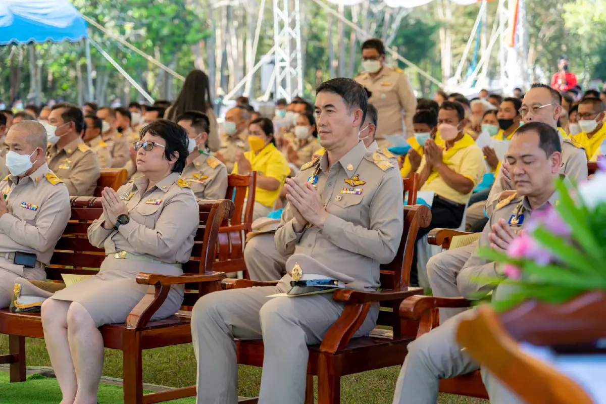 รมว.ทส. ขรก.สวดบท“โพชฌังคปริตร” ขอพรถวาย“พระองค์ภา”หายจากพระอาการประชวร