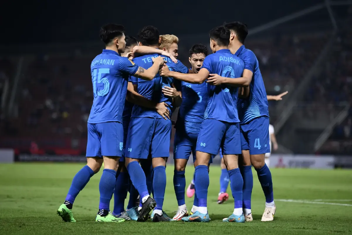 "ทีมชาติไทย" ถลุงฟิลิปปินส์ยับ 4-0 ศึกชิงแชมป์อาเซียน "มุ้ย"ซัด 2