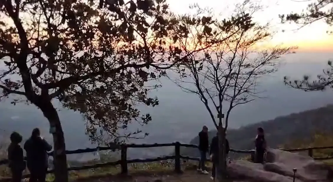 "เลย" อุณหภูมิต่ำสุดในรอบปี หนาวสะท้านยอดภูเรือ 5 องศา ส่วนยอดภูกระดึง 7 องศา