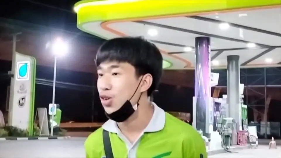 พนักงานปั๊มน้ำมันเล่าเหตุการณ์ที่พบชายปริศนา