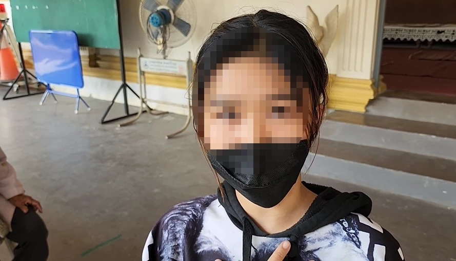 น.ส.รุ่งนภา ลาพรหม อายุ 20 ปี แฟนสาว นายพงศธร ผู้เสียชีวิต