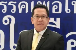 "พท." เปิดทาง "ประเดิมชัย" ย้ายไปภูมิใจไทย