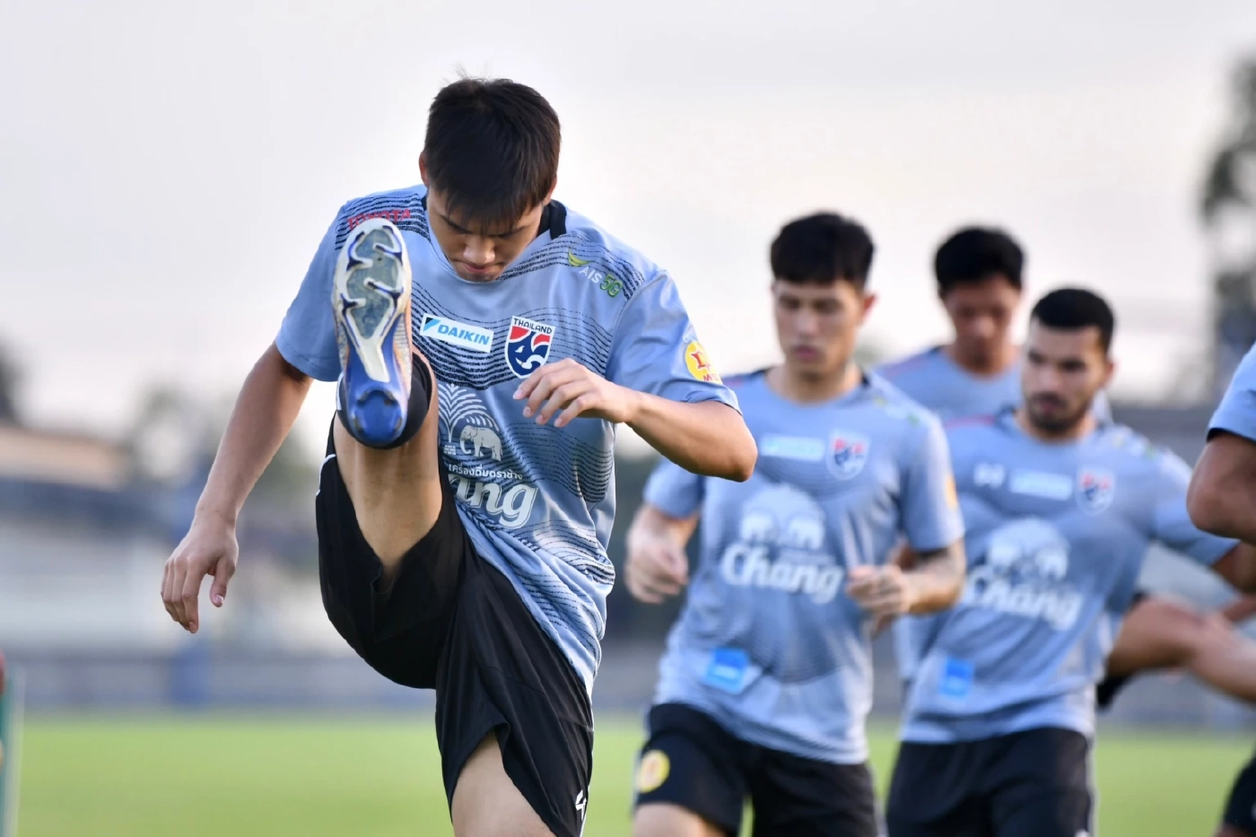 "ธีรศิลป์" ไม่หวั่นโดนจับตาย เชื่อไทยชุดนี้ทดแทนกันได้