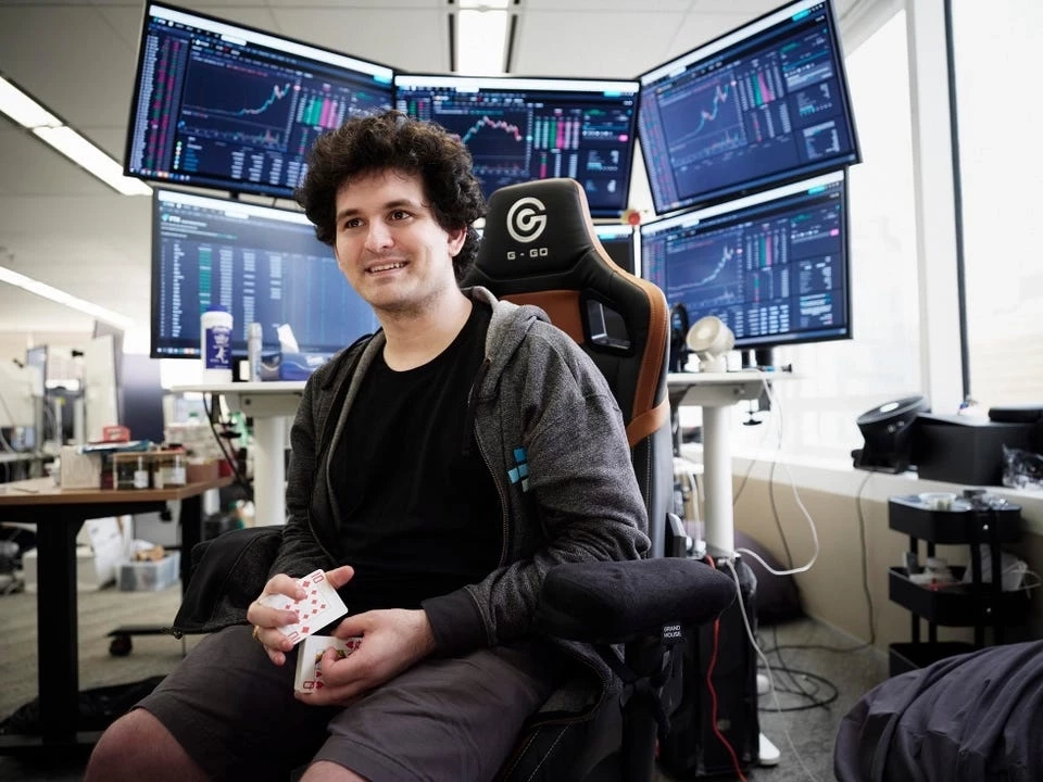 รู้จัก "แบงค์แมน-ฟรีด" จากมหาเศรษฐีคริปโต สู่ ผู้ต้องหาคดี FTX