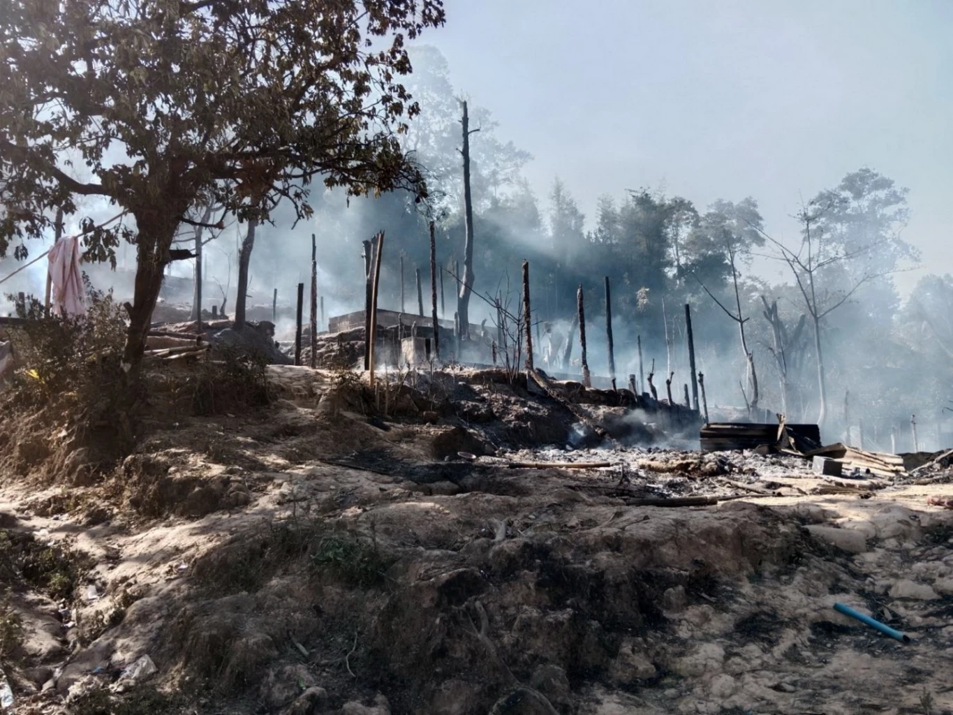 ไฟไหม้วอดวันคริสต์มาส ศูนย์ผู้อพยพชาวเมียนมา โชคดีไร้เจ็บ-ตาย