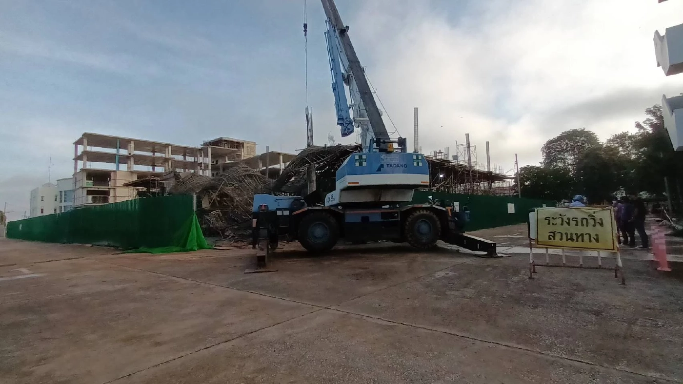 ตึกการไฟฟ้าส่วนภูมิภาคเขต 2 ถล่ม ทับคนงานก่อสร้างดับ 1 เจ็บ 1 ราย