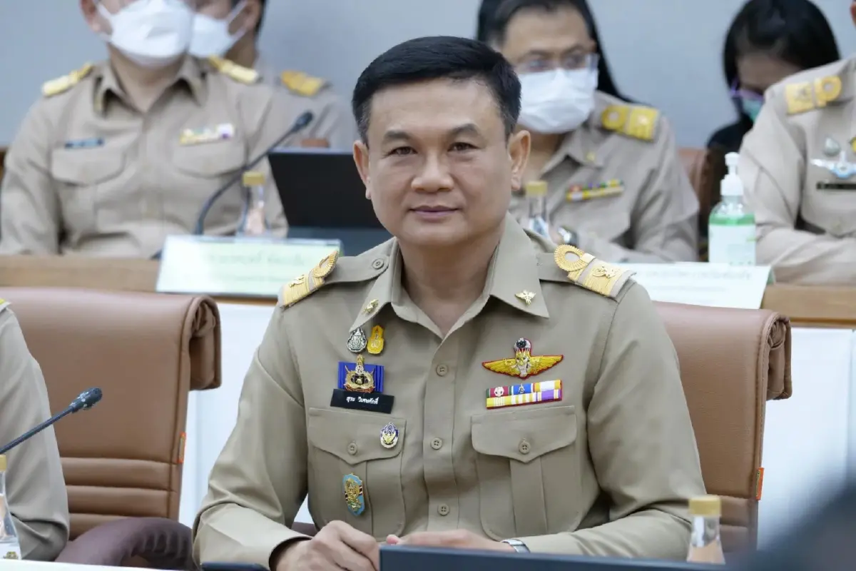 เผย 5 พฤติกรรมเสี่ยงติดเชื้อโควิด-19 แนะตรวจ ATK ก่อนและหลังเทศกาลปีใหม่ 2566