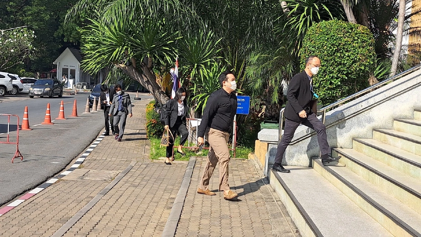 มาครบ! นัดตรวจหลักฐานคดี "แตงโม" ด้าน "คุณแม่" ยัน ไม่ติดใจ ปอ-โรเบิร์ต (คลิป)