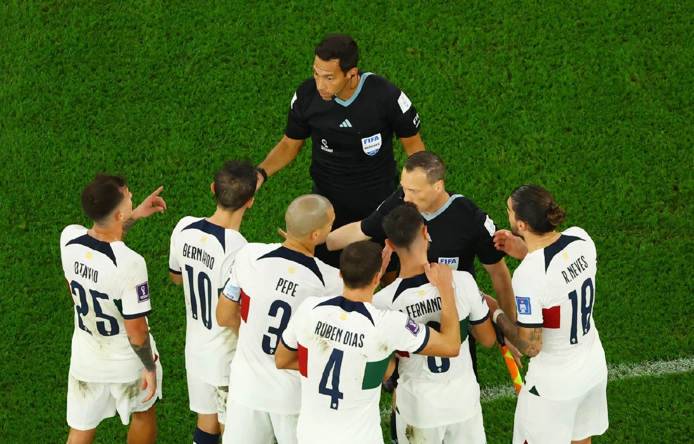 "เปเป้-บรูโน่" จวก ฟีฟ่า เลือกเปาลำเอียงเหมือนอุ้ม "อาร์เจนฯ" คว้าแชมป์โลก