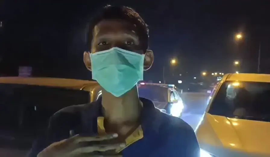 นายณัฐวุฒิ คำสิงห์นอก อายุ 25 ปี คนขบัรถกระบะ