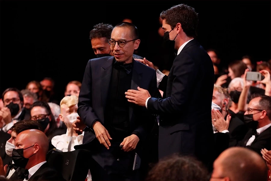 อภิชาติพงศ์ วีระเศรษฐกุล