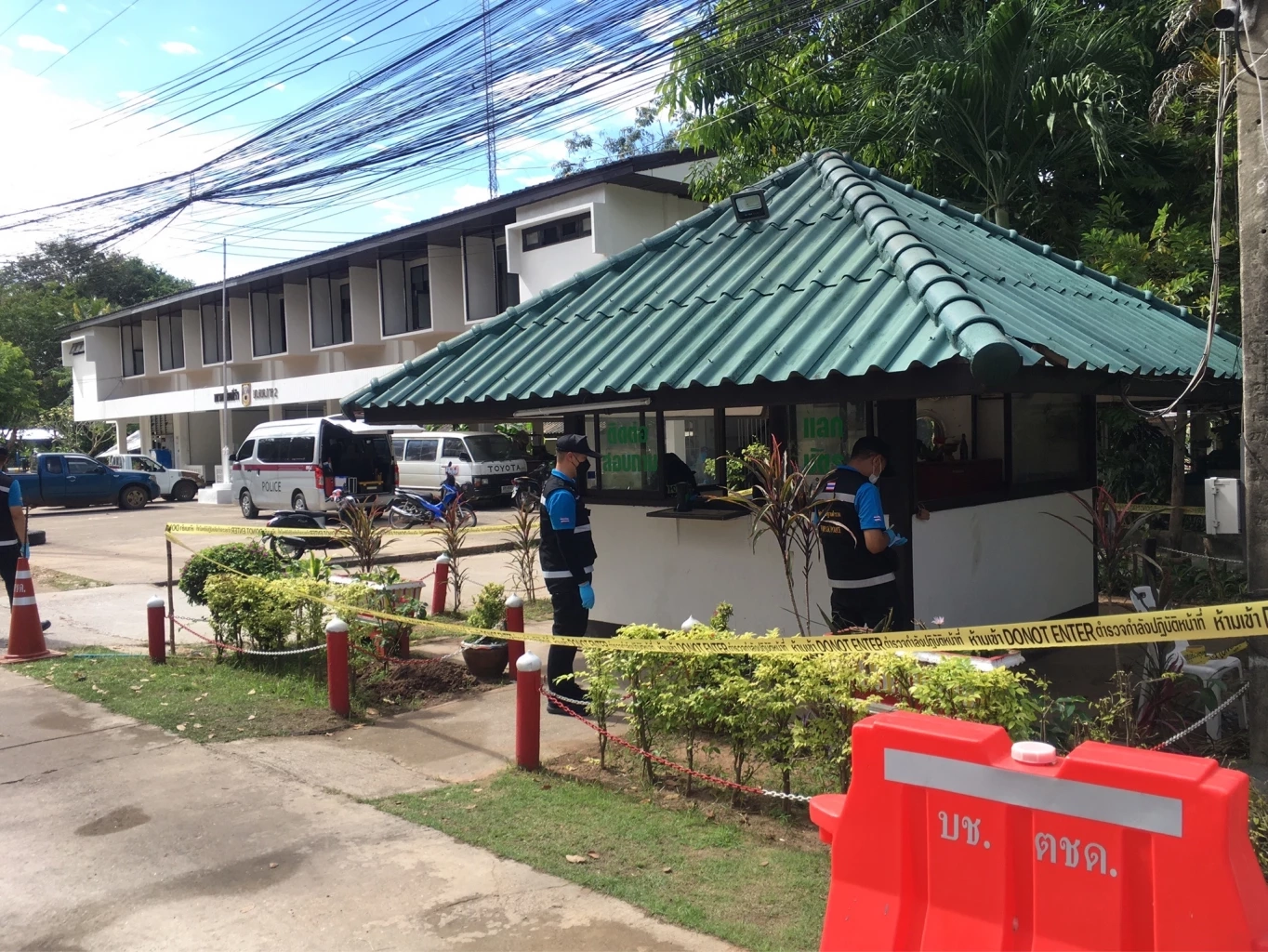 พยานเล่านาทีระทึก เปิดปม"ตชด."คว้าปืนเอ็ม 16 รัวยิงเพื่อนตำรวจดับ (มีคลิป)