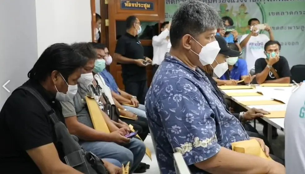 สายไหมต้องรอด พาลูกจ้างบริษัท "ตู้ห่าว" ฟ้องร้องไม่จ่ายเงินเดือน