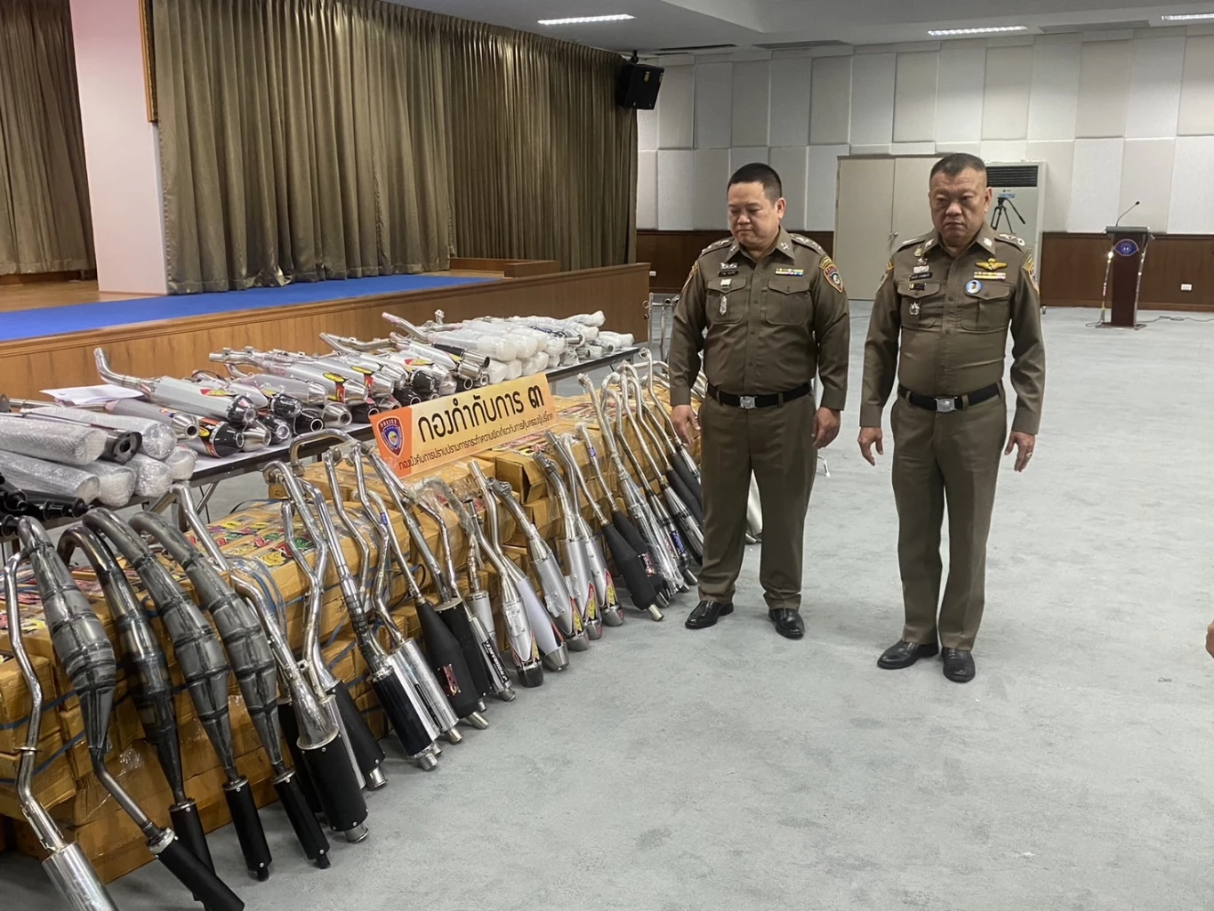 ปคบ. ลุยค้น 8 จุด กวาดล้างร้านผลิต-จำหน่าย ท่อดังแต่งซิ่งป่วนเมือง