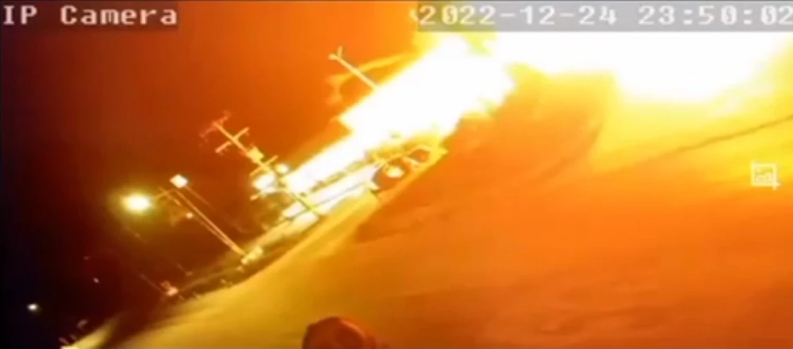 คนร้ายลอบวางระเบิดปั้มน้ำมัน อ.ธารโต