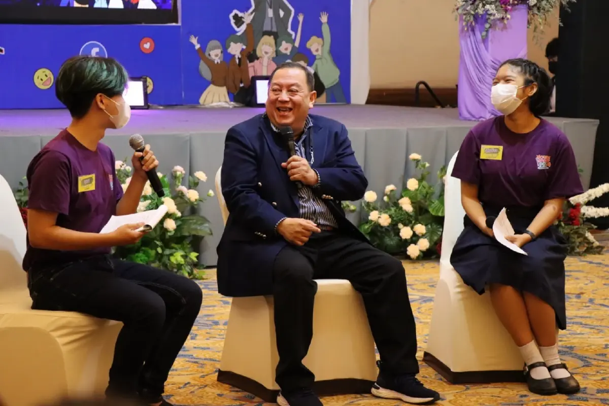 รมว.จุติ จับมือกรมประชาสัมพันธ์ผุด Young Smart PR