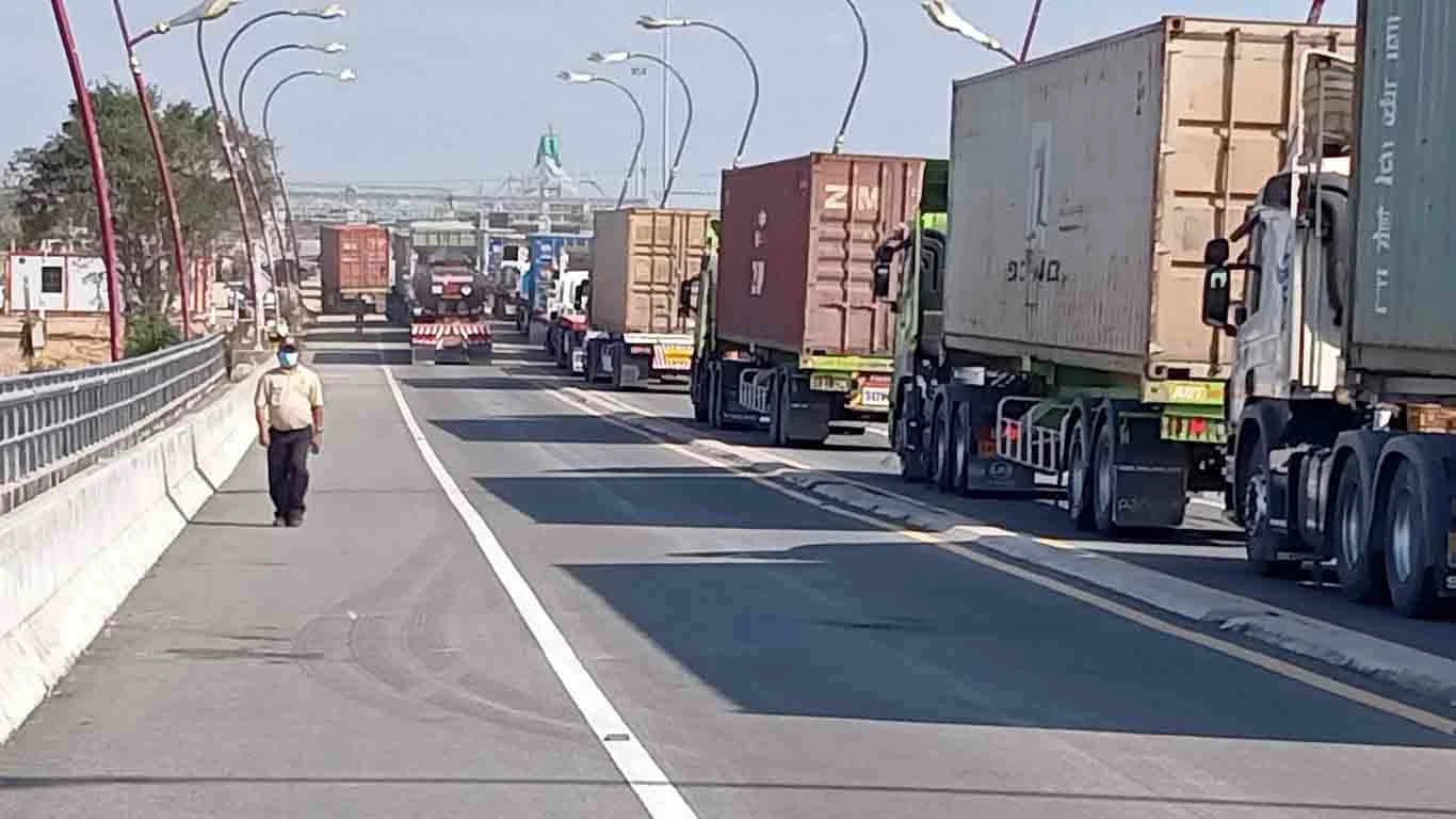 บรรยากาศที่ด่านผ่านแดนถาวรบ้านคลองลึก