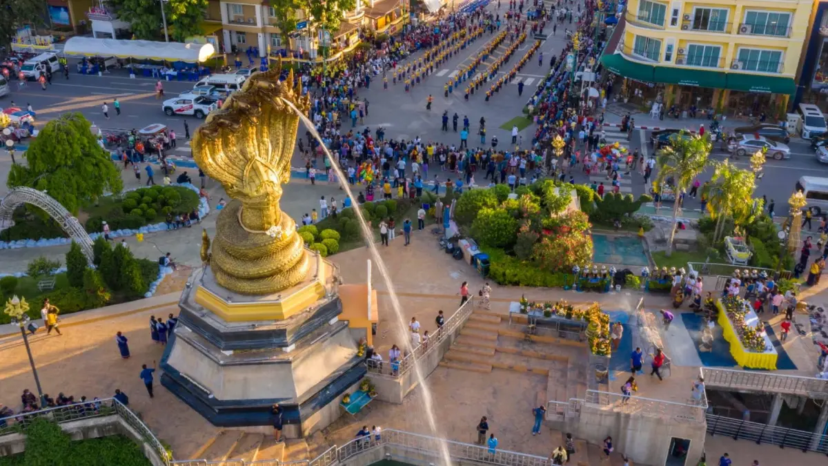 ลานพญาศรีสัตตนาคราช จ.นครพนม จากเพจเฟซบุ๊ก ททท.สำนักงานนครพนม 