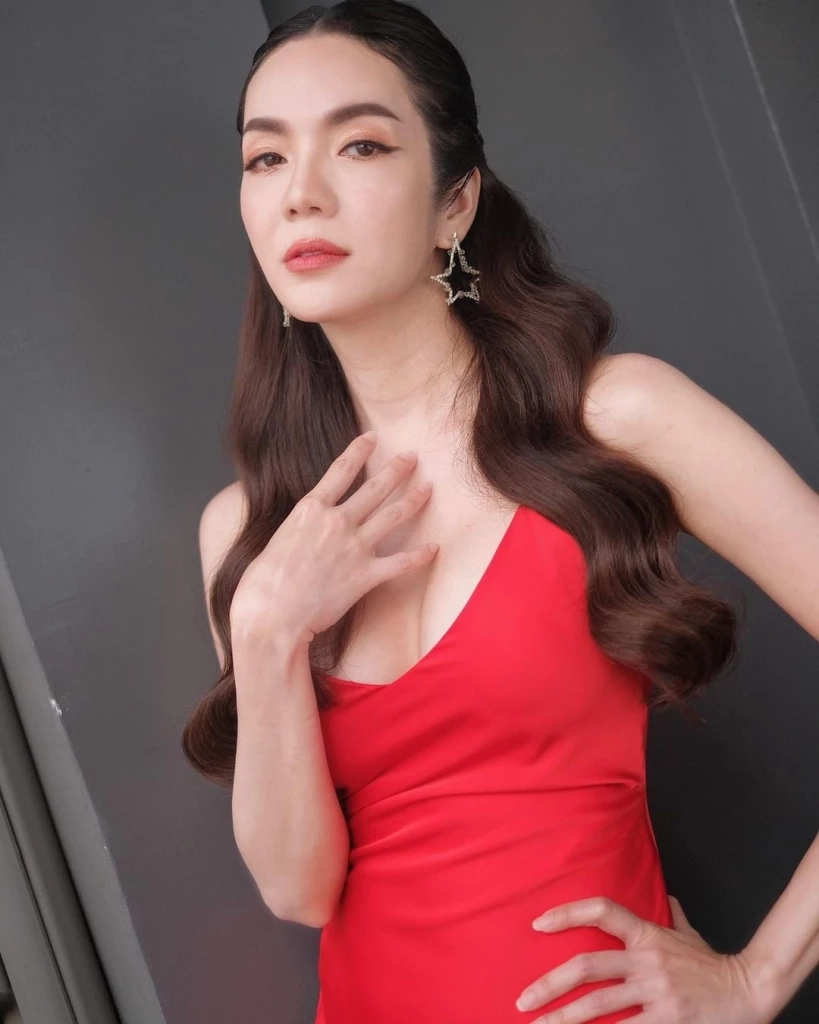 เลขเด็ด “แม่อ๋อม สกาวใจ” โชว์ลอตเตอรี่สวยๆ เน้นๆ งวด16/12/2565 เลขปังมาก