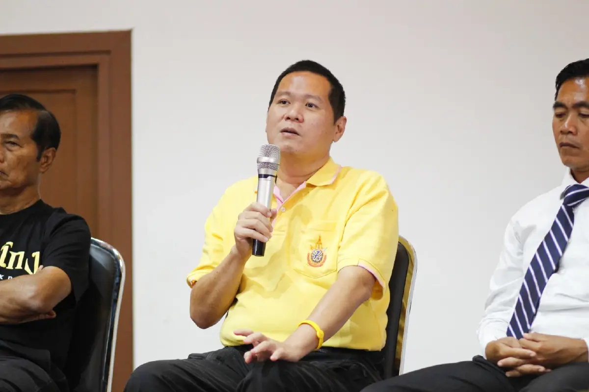 ผศ.ดร.อานนท์ ศักดิ์วรวิชญ์ คณาจารย์สถาบันทิศทางไทย