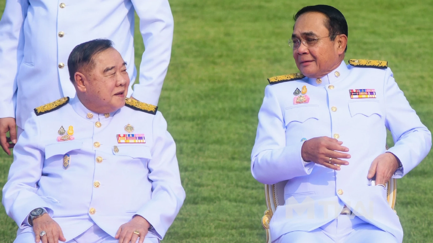 เกิดอะไรขึ้น"บ้านพักค่ายทหาร" สัญญาณนายกฯประยุทธ์ "ยุบสภา"มาเร็ว?!?