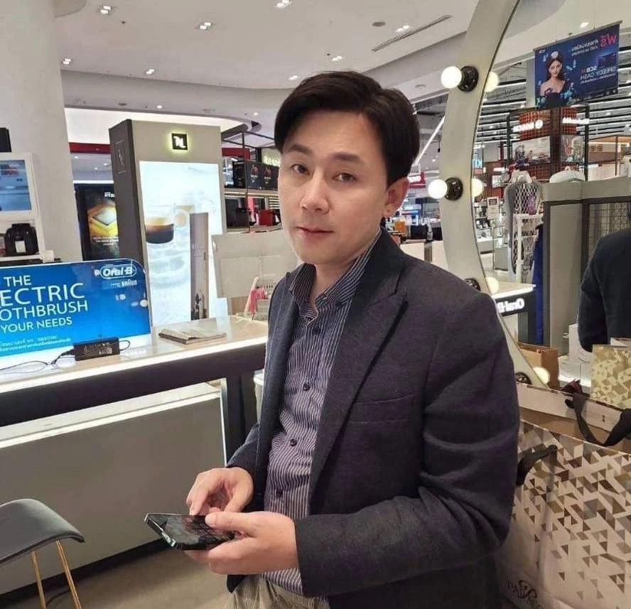 ทนายตั้ม ษิทรา เบี้ยบังเกิด