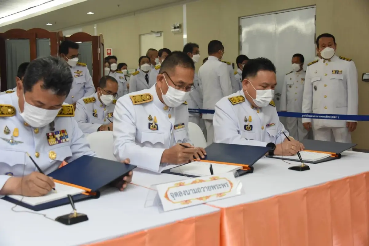 “นายกฯ” นำ ครม. ลงนามถวายพระพร "เจ้าฟ้าพัชรกิติยาภาฯ"  รพ.จุฬาลงกรณ์