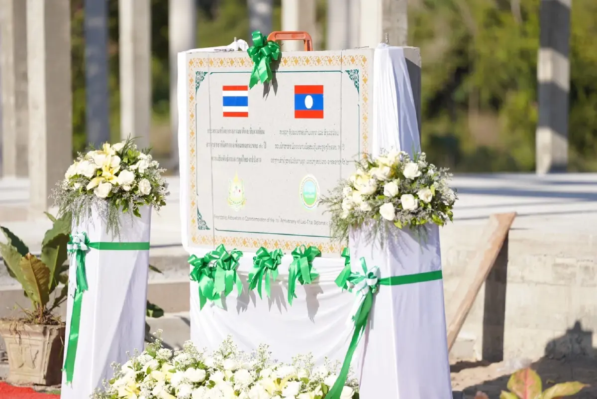 “วราวุธ”วางศิลาฤกษ์ “โครงการสร้างสวนรุกขชาติไทย – ลาว”