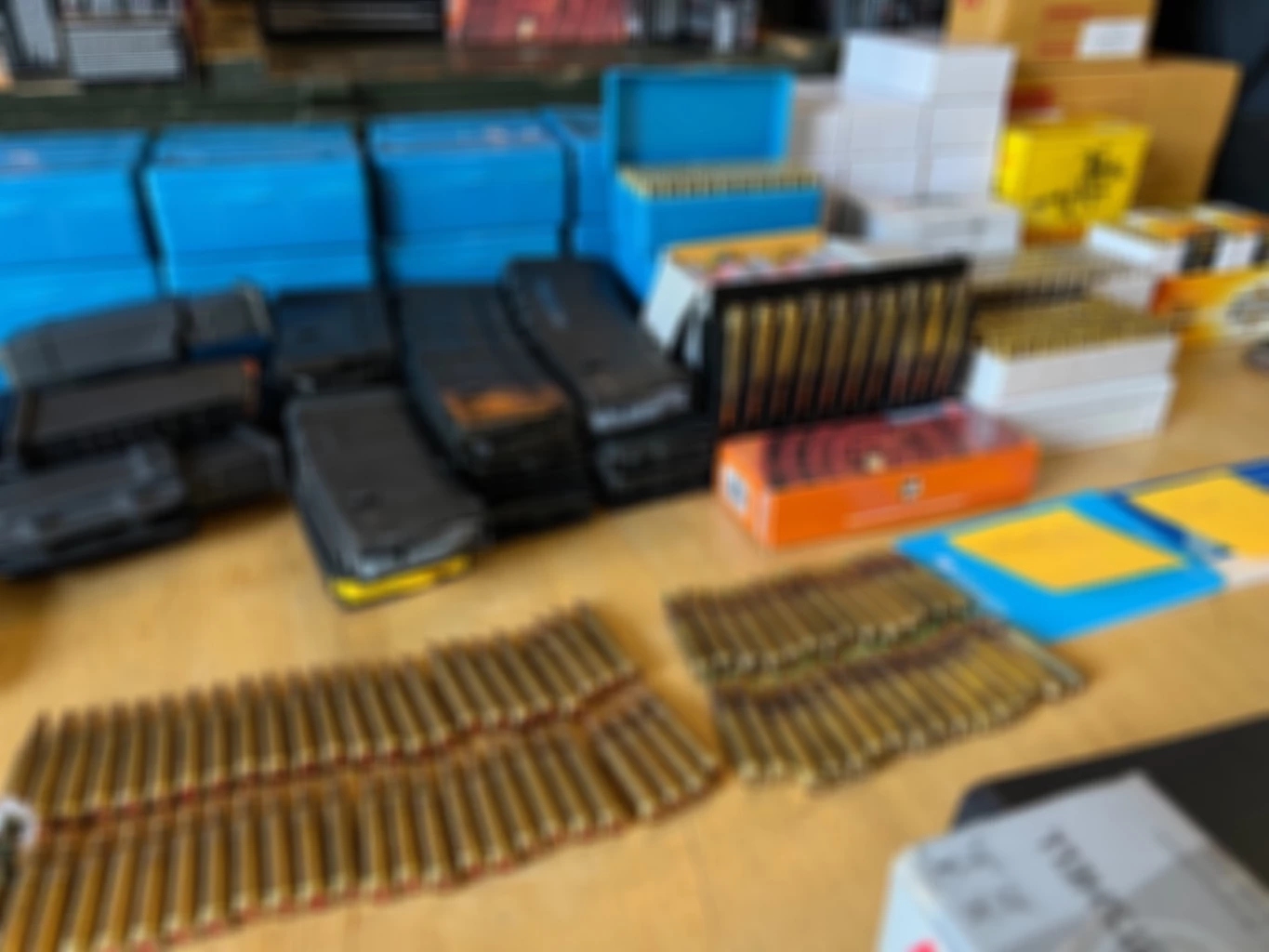 ทลายเครือข่ายเว็บขายปืนเถื่อน กระจาย 4 จว. ยึดปืน-กระสุนเพียบ มูลค่า 50 ล้าน